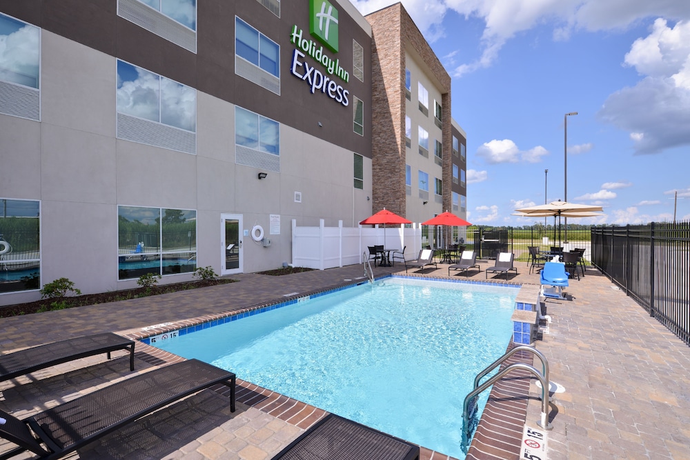 holiday inn express donaldsonville by ihg