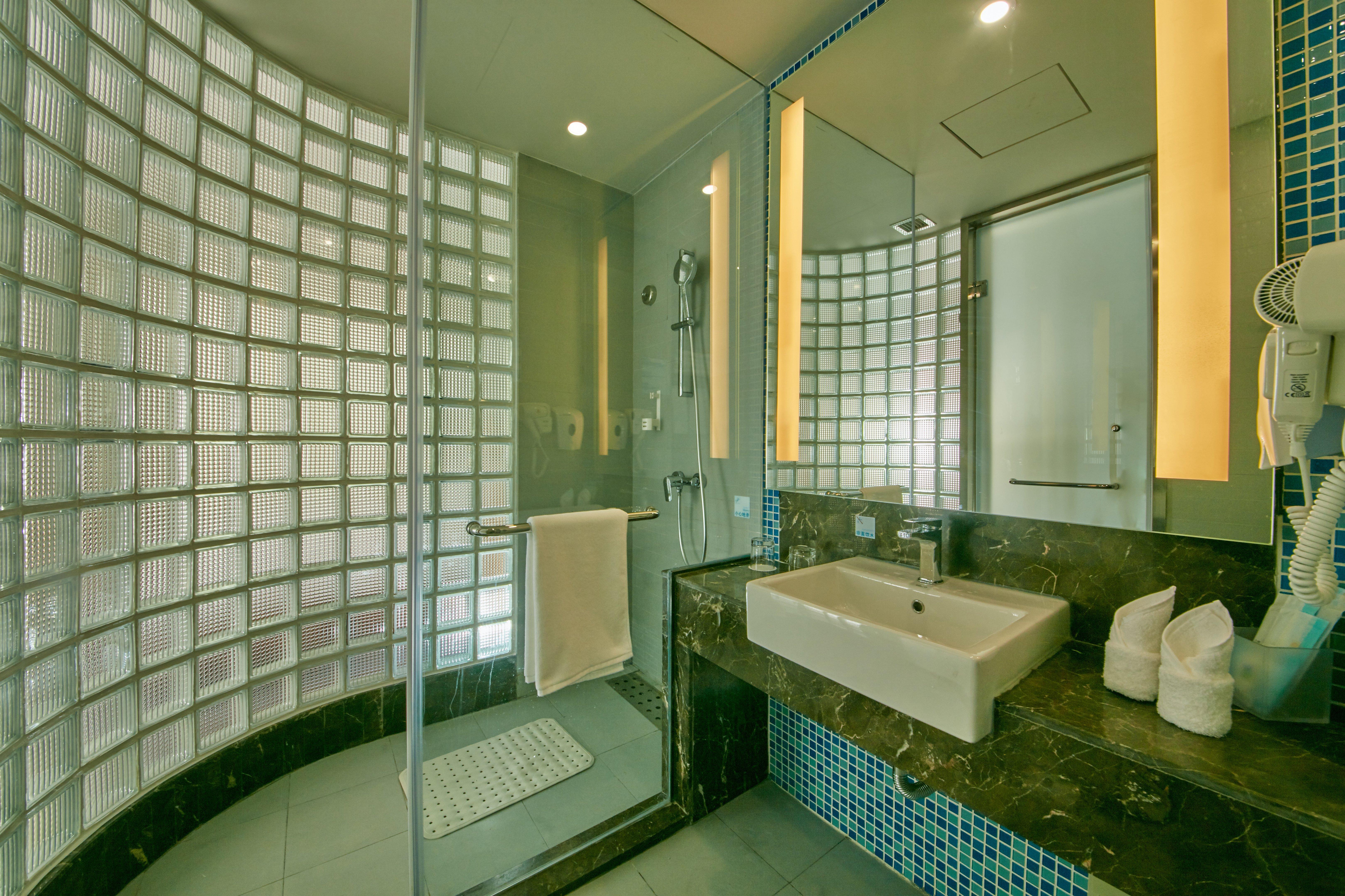 holiday inn express leshan city square by ihg