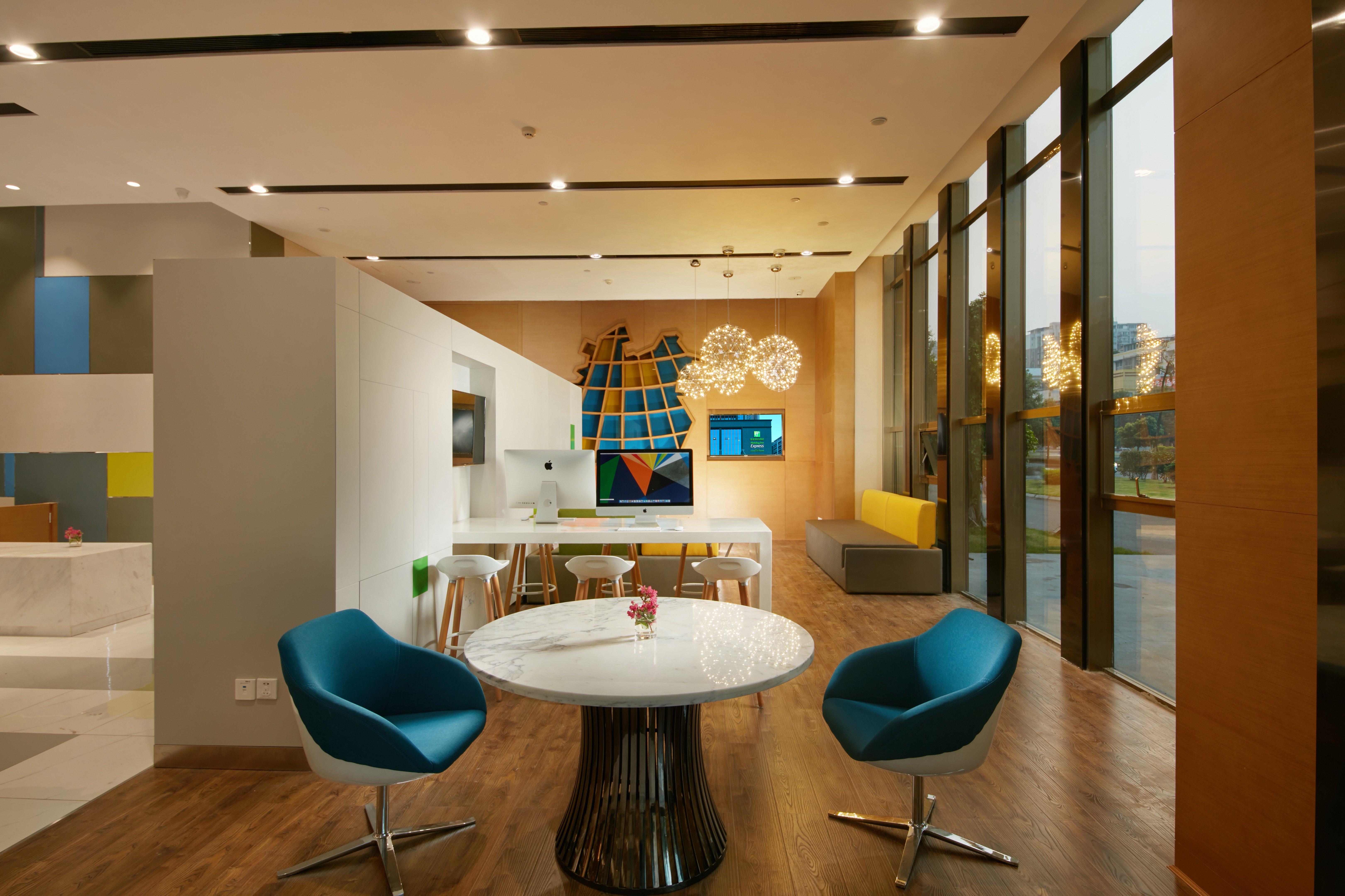holiday inn express leshan city square by ihg