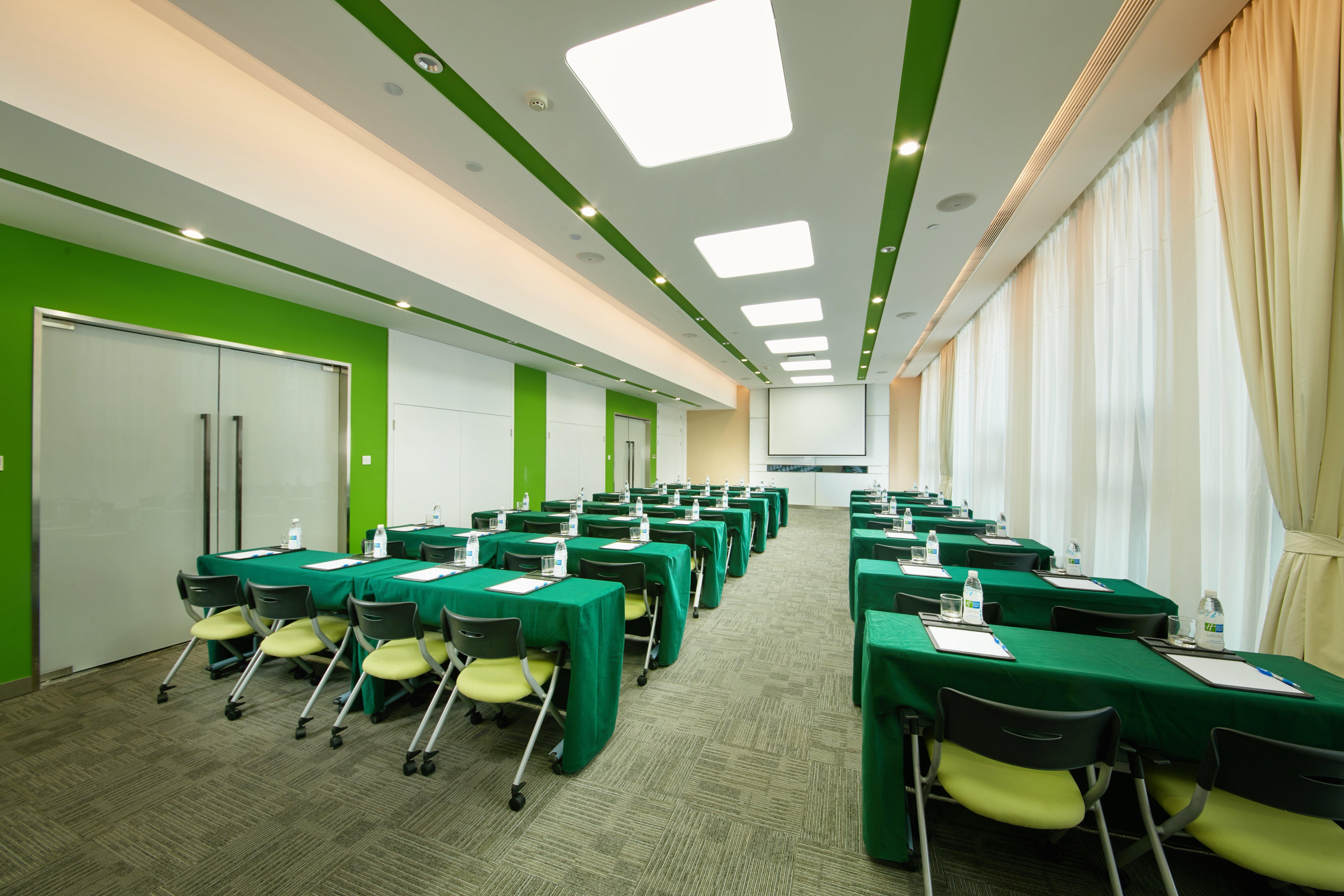 holiday inn express leshan city square by ihg