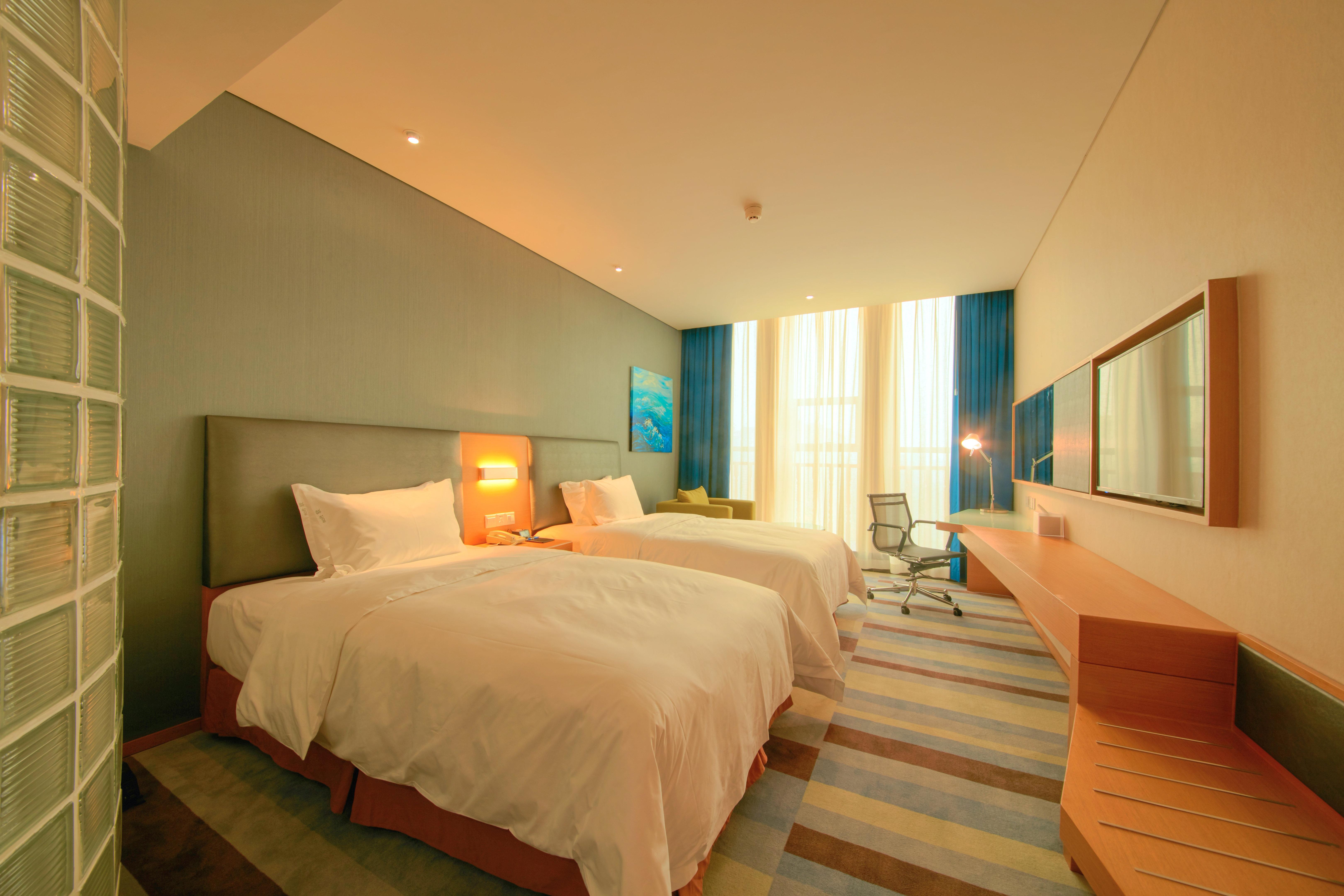 holiday inn express leshan city square by ihg