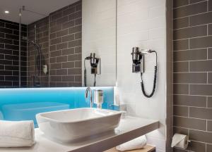 holiday inn express karlsruhe city park by ihg