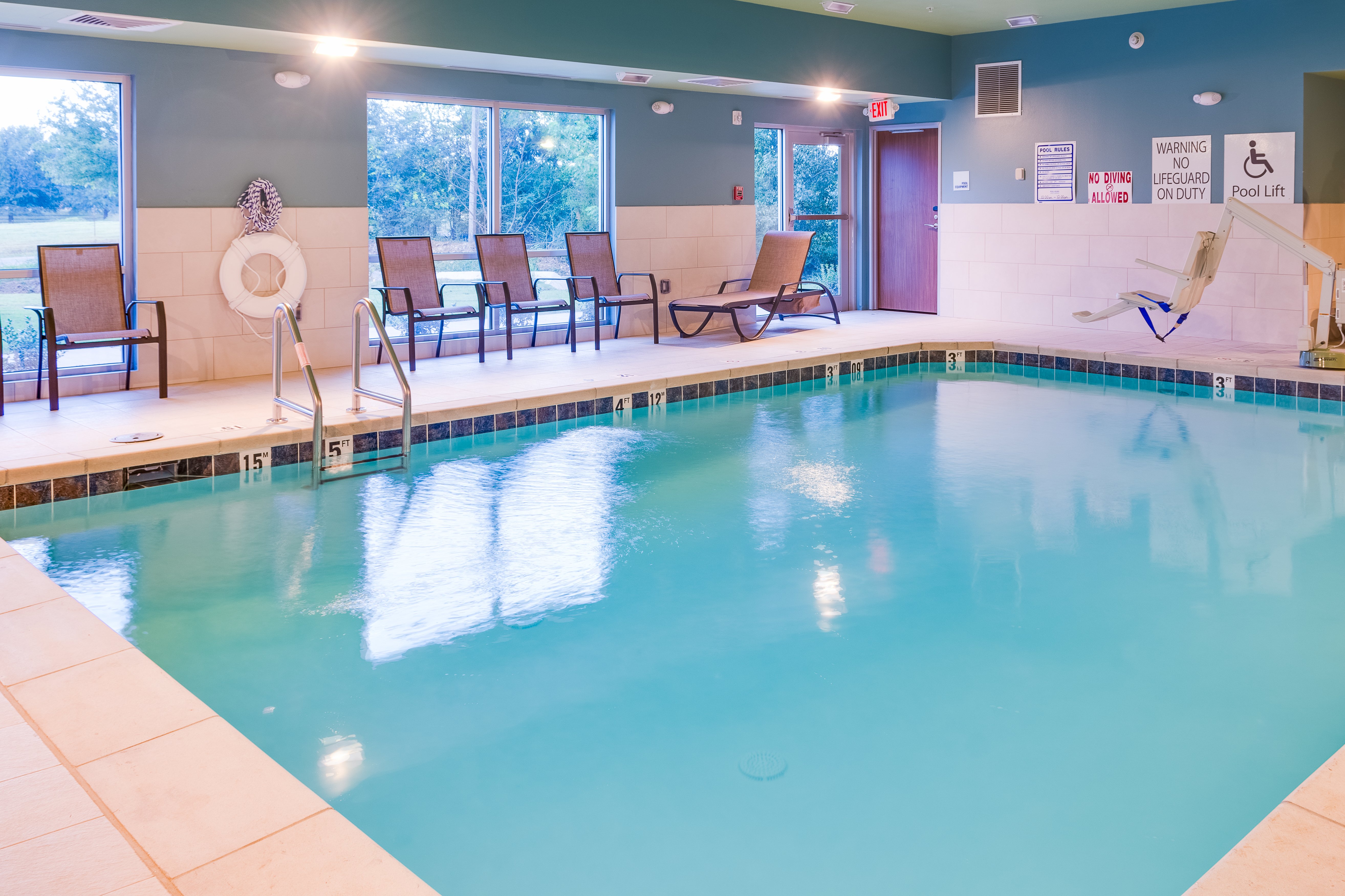 holiday inn express and suites russellville by ihg