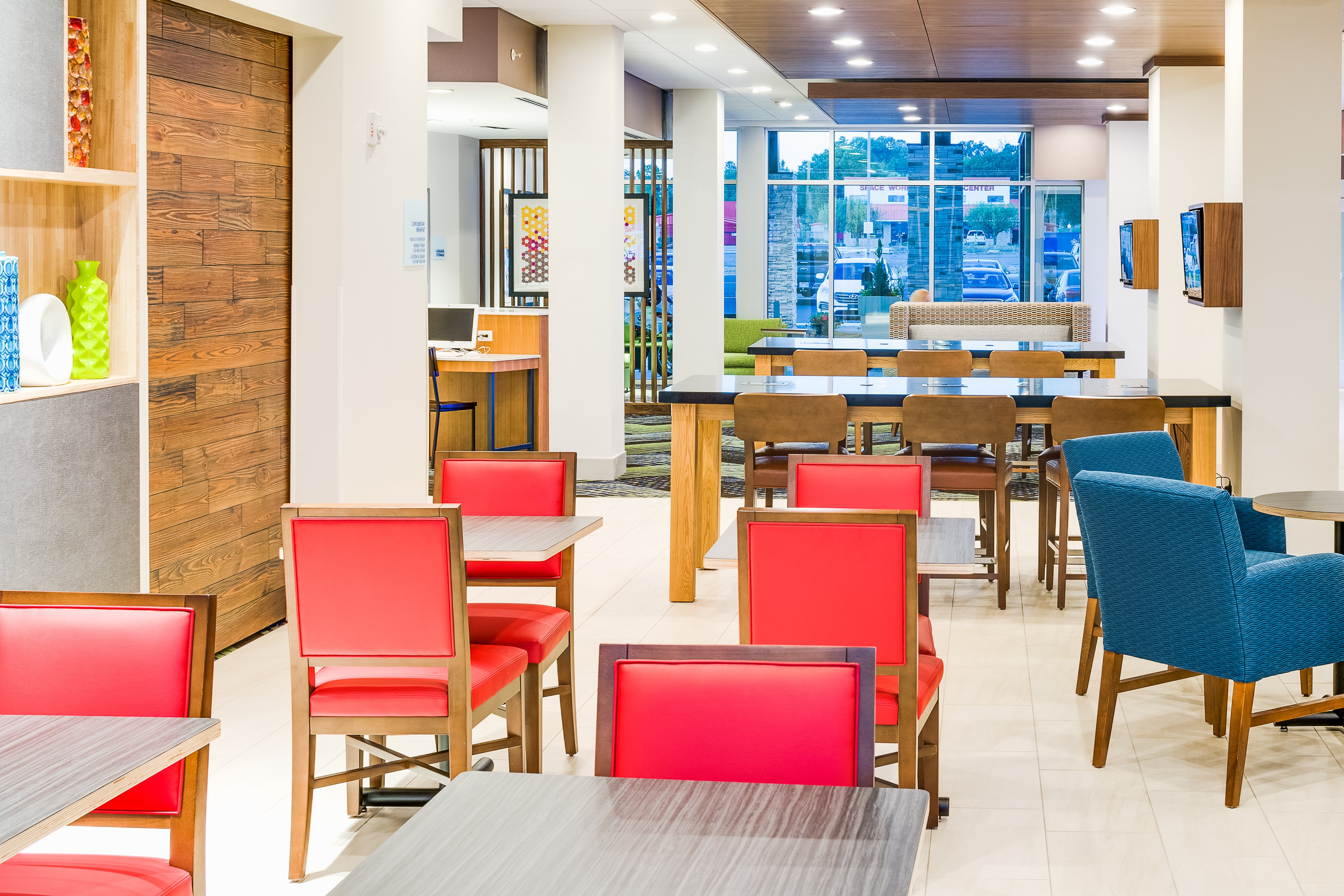 holiday inn express and suites russellville by ihg