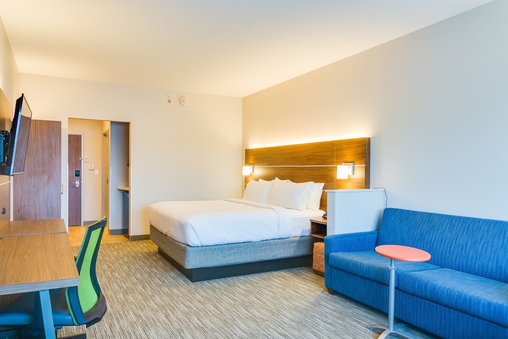 holiday inn express and suites russellville by ihg