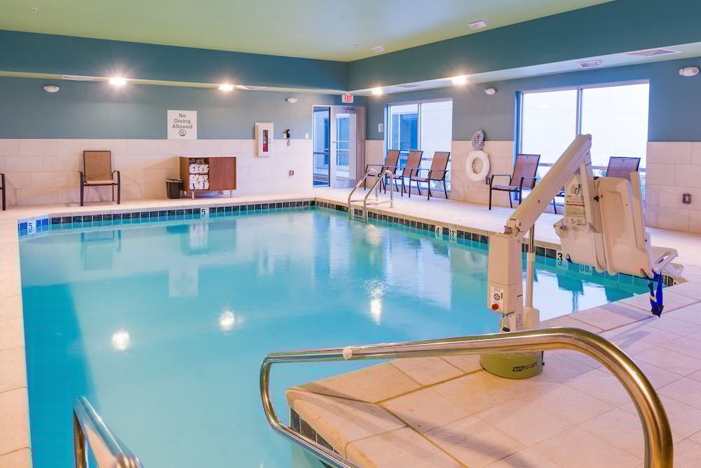 holiday inn express and suites russellville by ihg