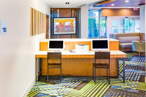 holiday inn express and suites russellville by ihg