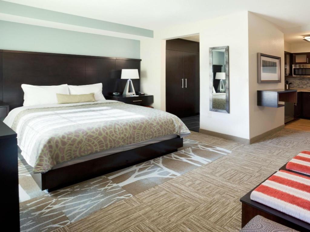 staybridge suites omaha west by ihg