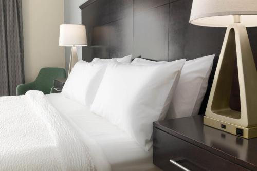 staybridge suites corona south by ihg