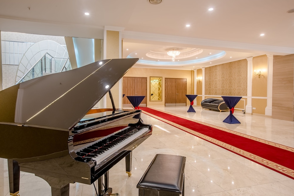 holiday inn ulaanbaatar by ihg