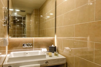 Holiday Inn Ulaanbaatar By Ihg,Ulaanbaatar>>Chingeltei,4 star