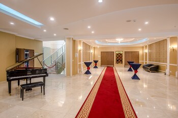 Holiday Inn Ulaanbaatar By Ihg,Ulaanbaatar>>Chingeltei,4 star