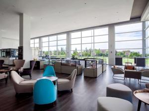 pullman miri waterfront