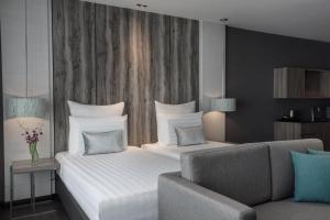 pullman miri waterfront