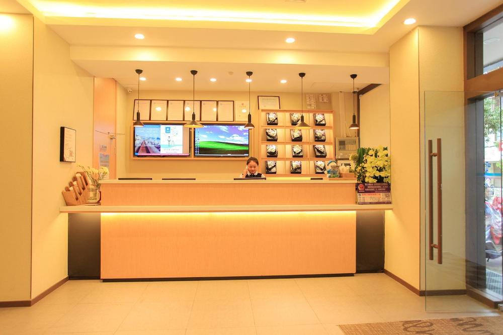 hanting hotel kunming railway station