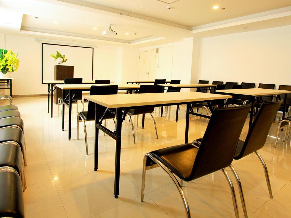 hanting hotel kunming railway station