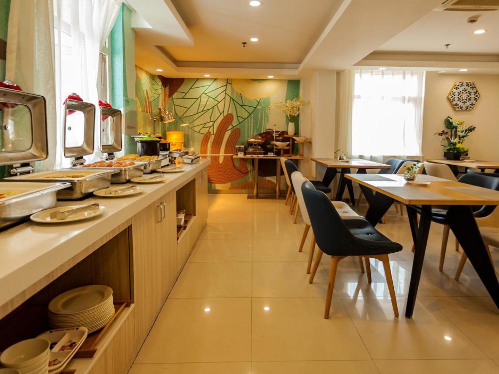 hanting hotel kunming railway station