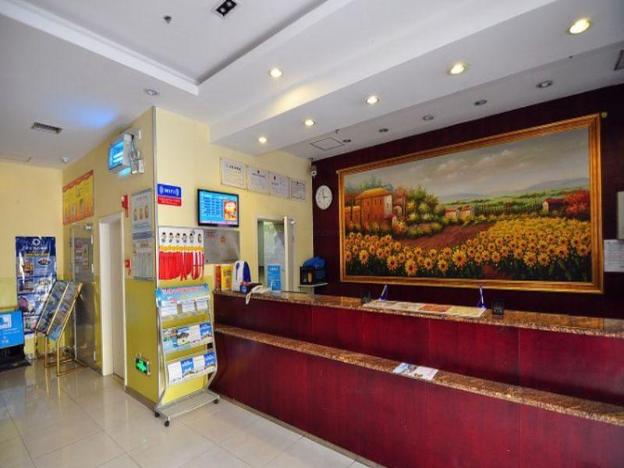 hanting hotel kunming railway station