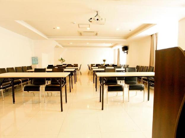 hanting hotel kunming railway station