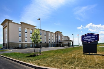 hampton inn and suites by hilton truro