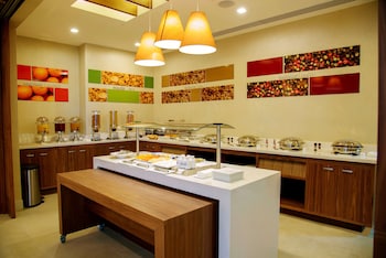 hampton inn by hilton piedras negras