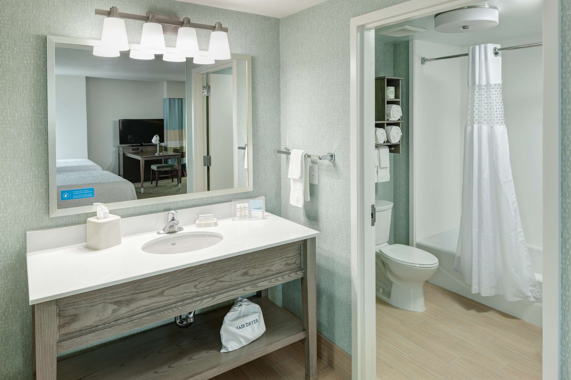 hampton inn and suites carolina beach oceanfront