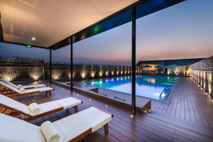 novotel shanghai clover