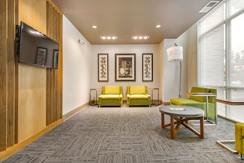 holiday inn express and suites carrollton west an ihg hotel