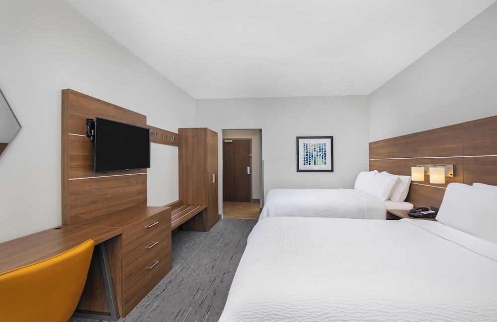 holiday inn express and suites carrollton west by ihg