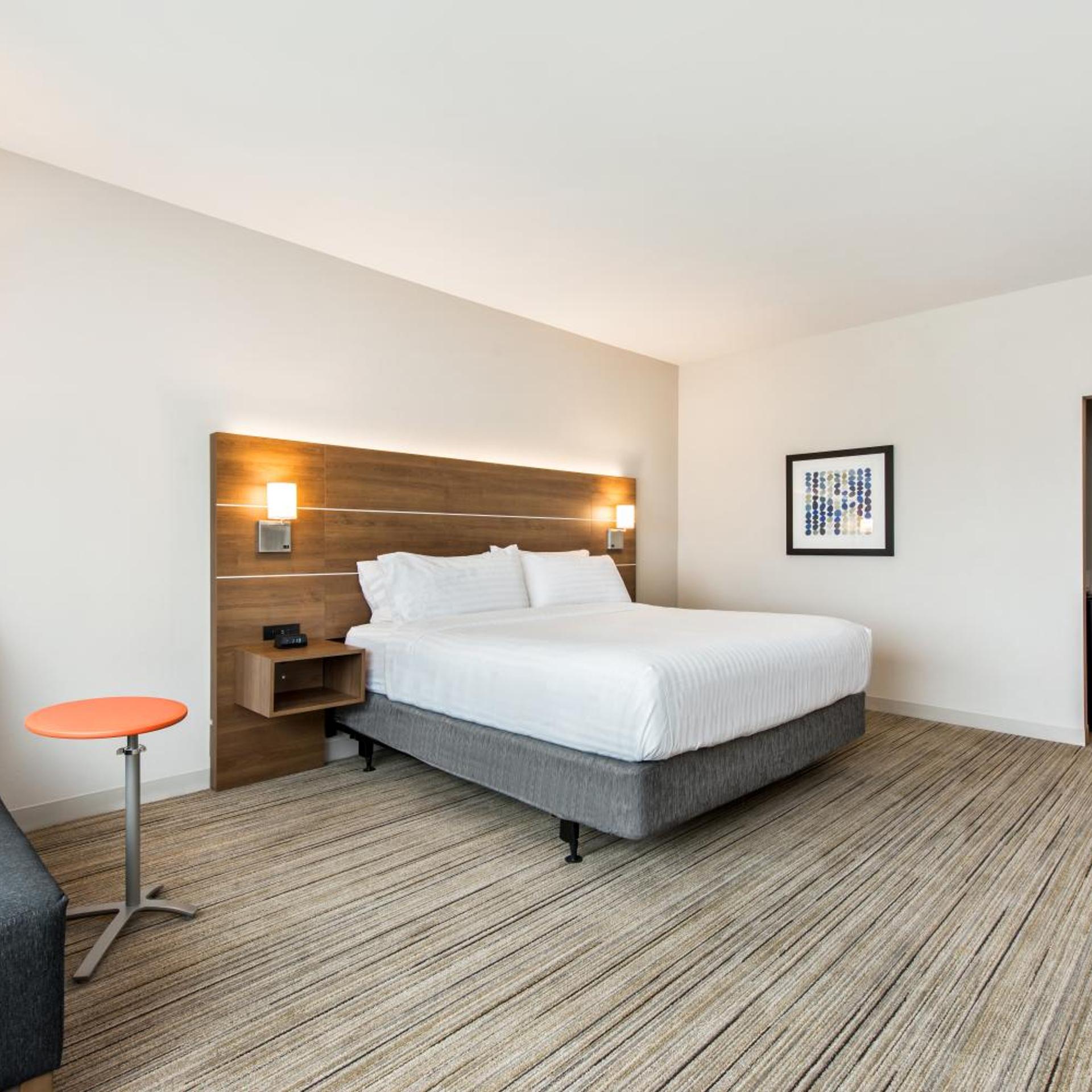 holiday inn express and suites carrollton west by ihg