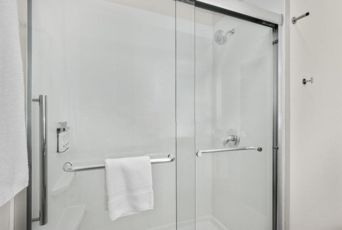 holiday inn express and suites carrollton west by ihg