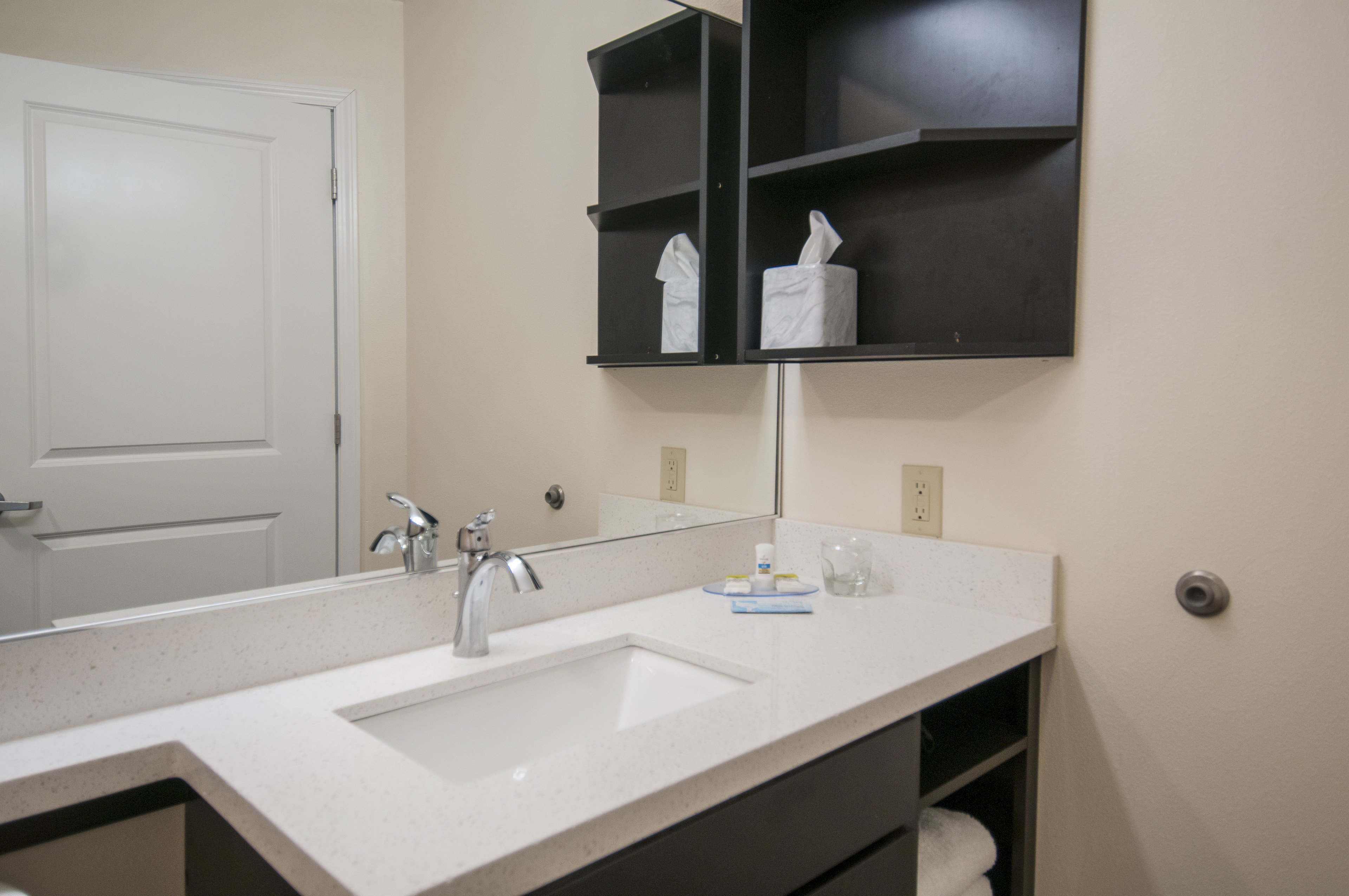 candlewood suites baton rouge college drive by ihg