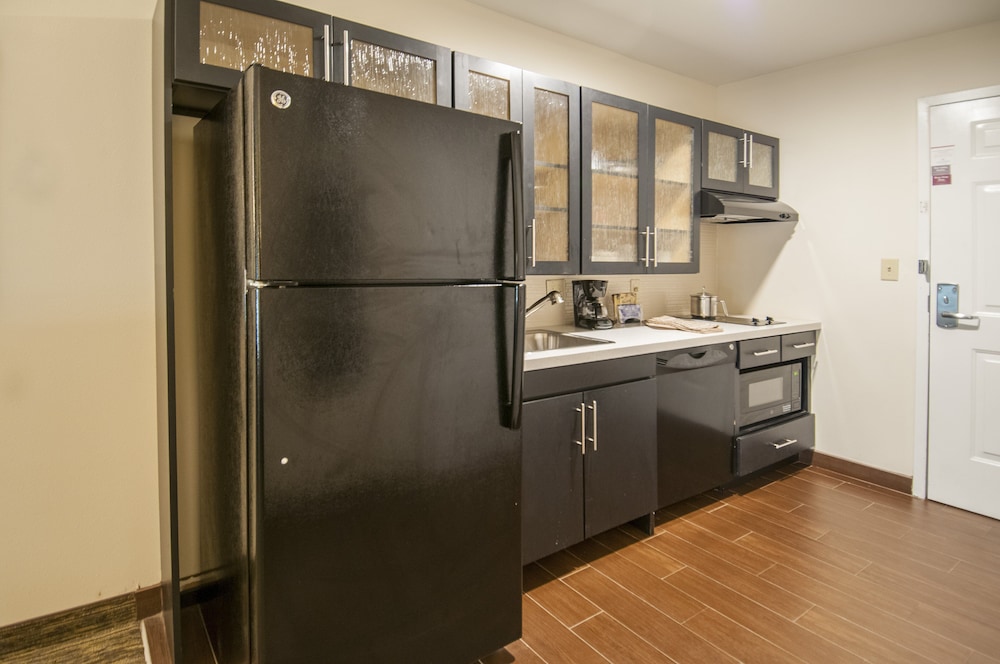candlewood suites baton rouge college drive by ihg
