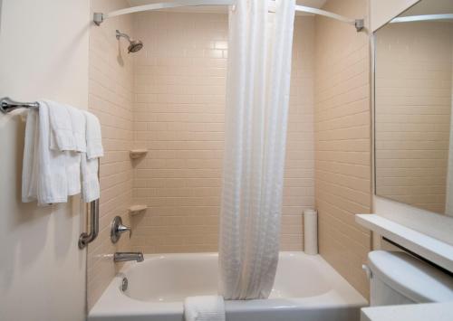 candlewood suites baton rouge college drive by ihg