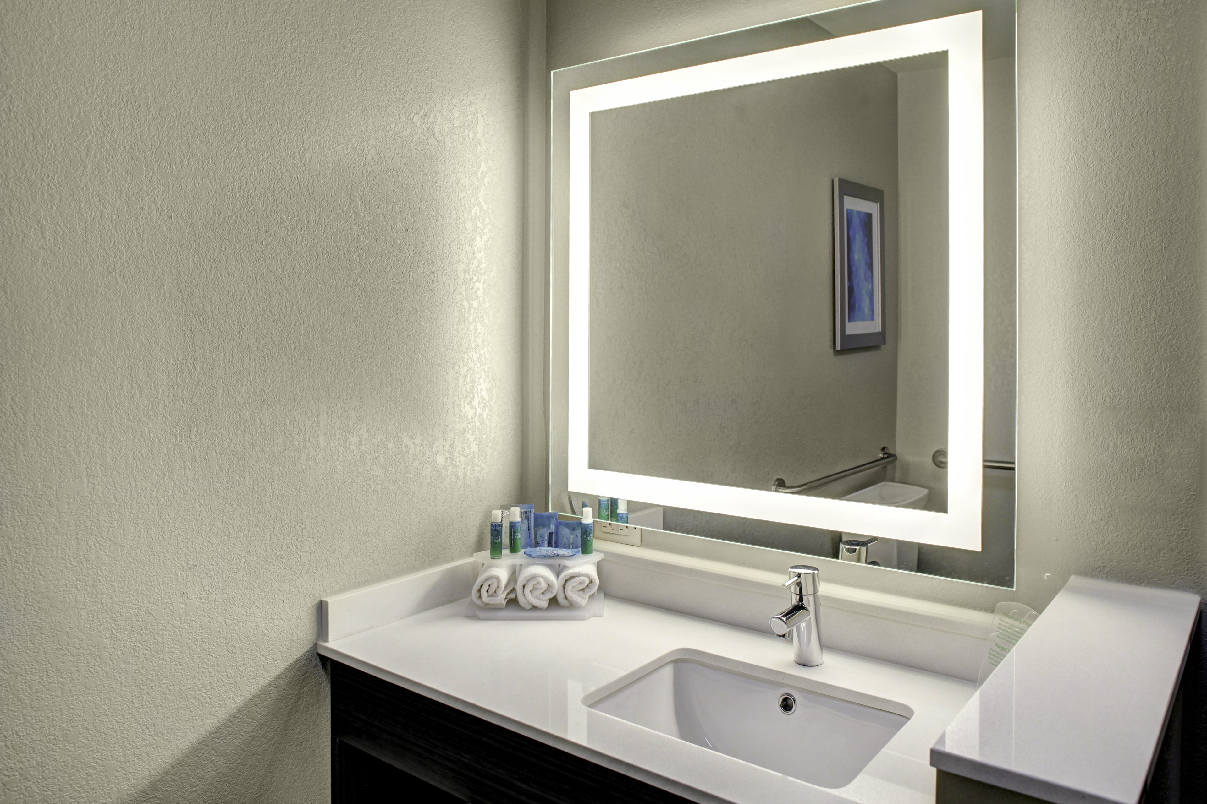 holiday inn express and suites coldwater by ihg