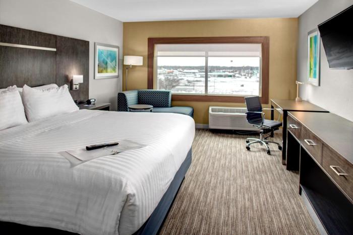 holiday inn express and suites coldwater by ihg