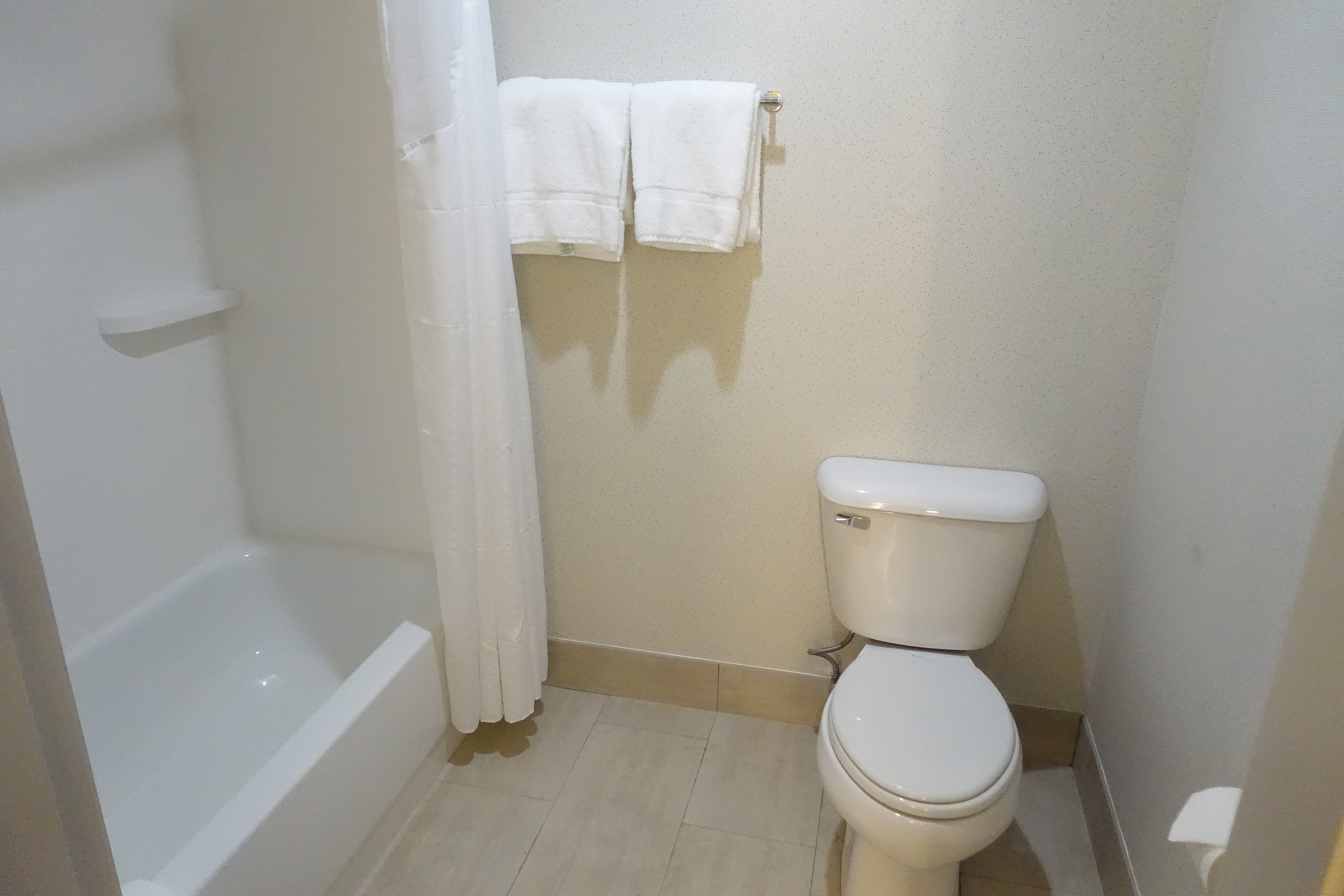 holiday inn express and suites brentwood by ihg