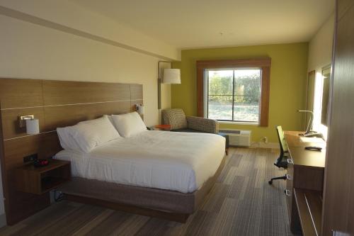 holiday inn express and suites brentwood by ihg