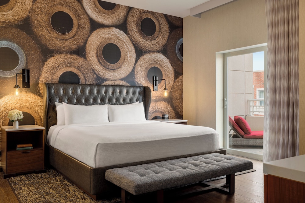 hotel indigo naperville riverwalk by ihg