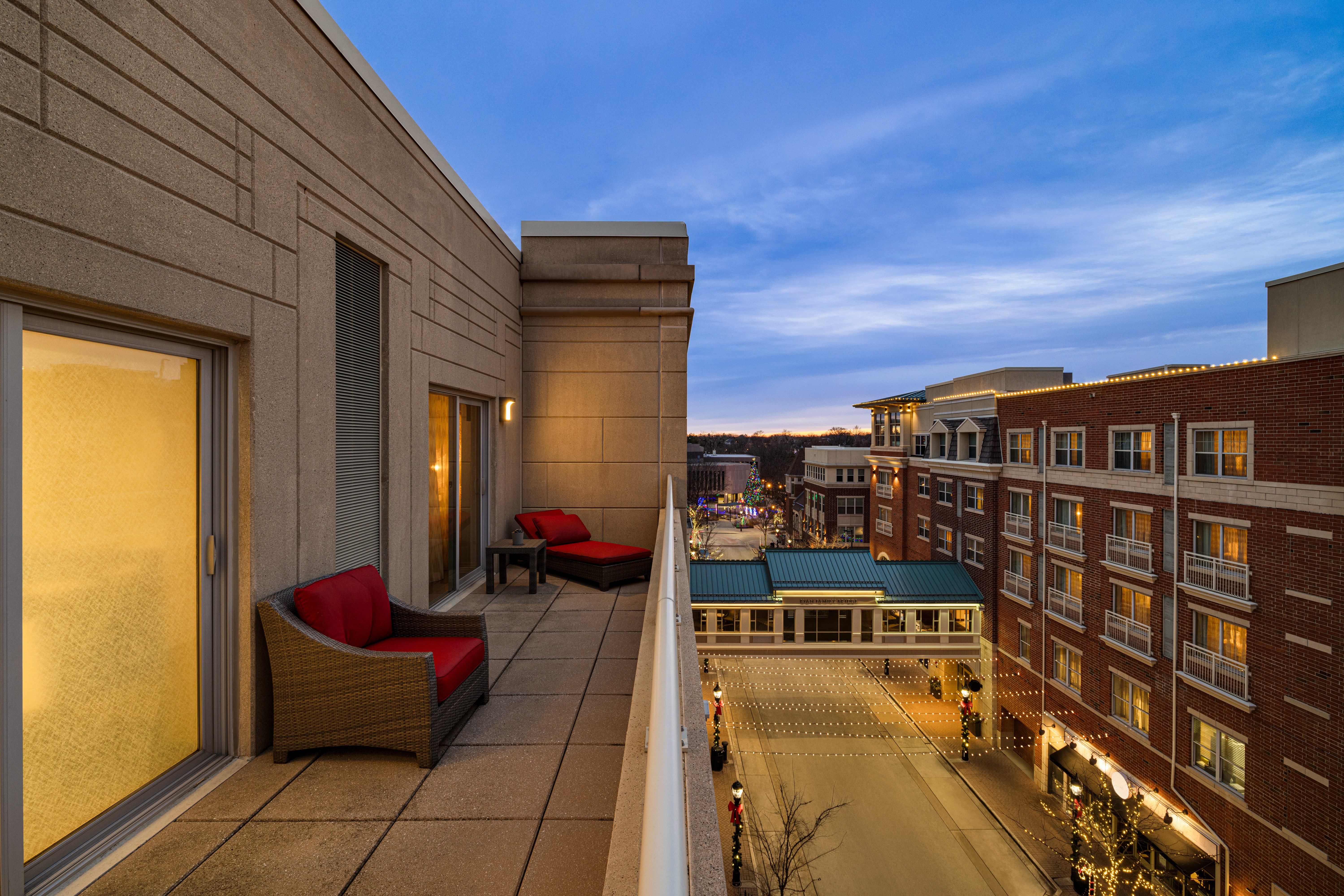 hotel indigo naperville riverwalk by ihg