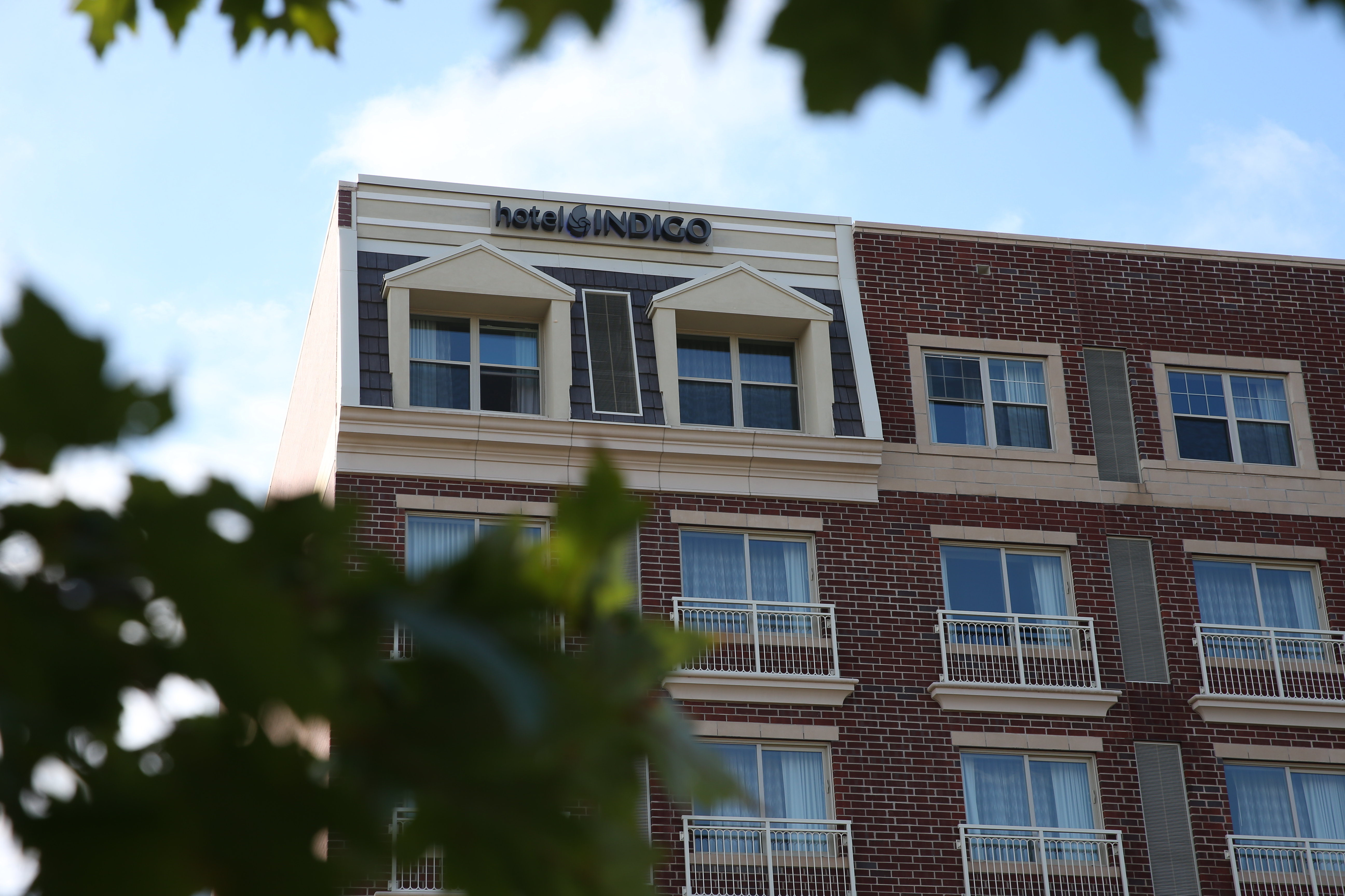 hotel indigo naperville riverwalk by ihg
