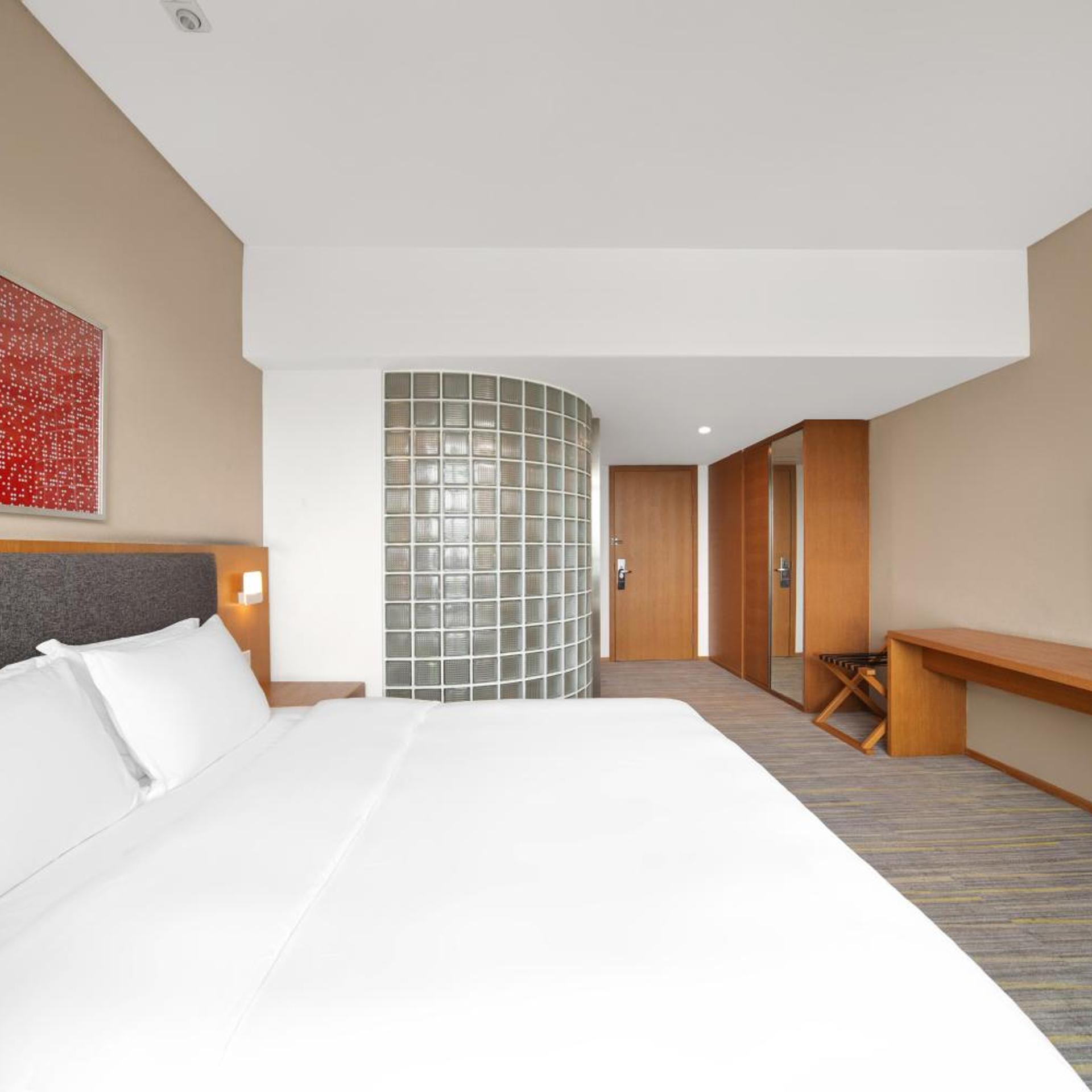 holiday inn express chengdu airport zone by ihg