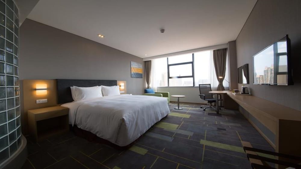 holiday inn express chengdu airport zone by ihg