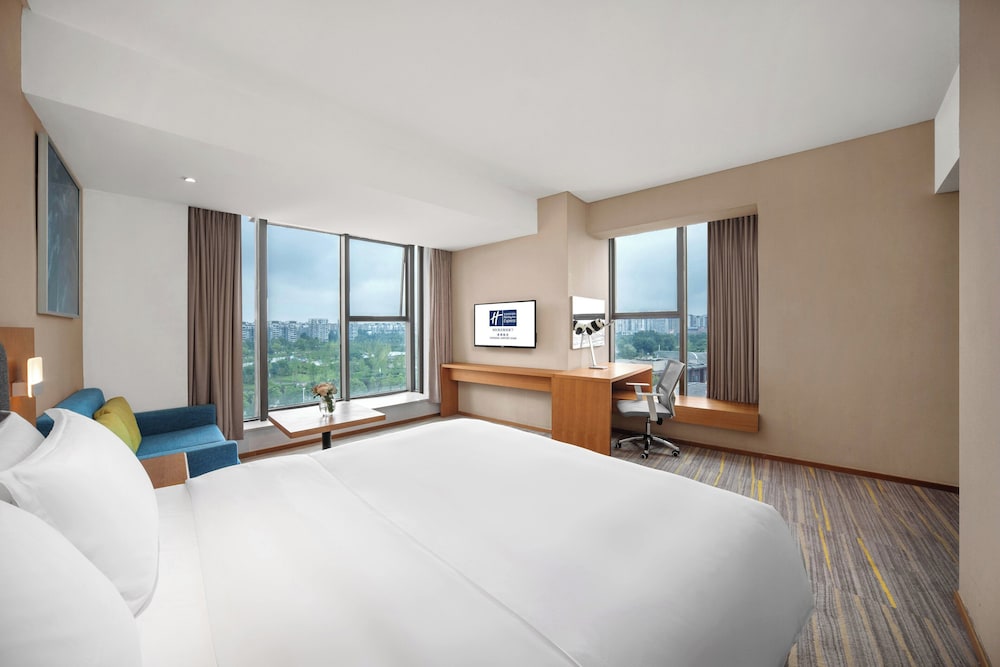 holiday inn express chengdu airport zone by ihg