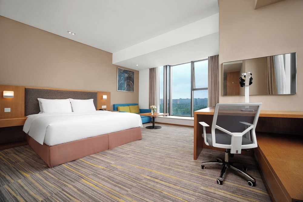 holiday inn express chengdu airport zone by ihg