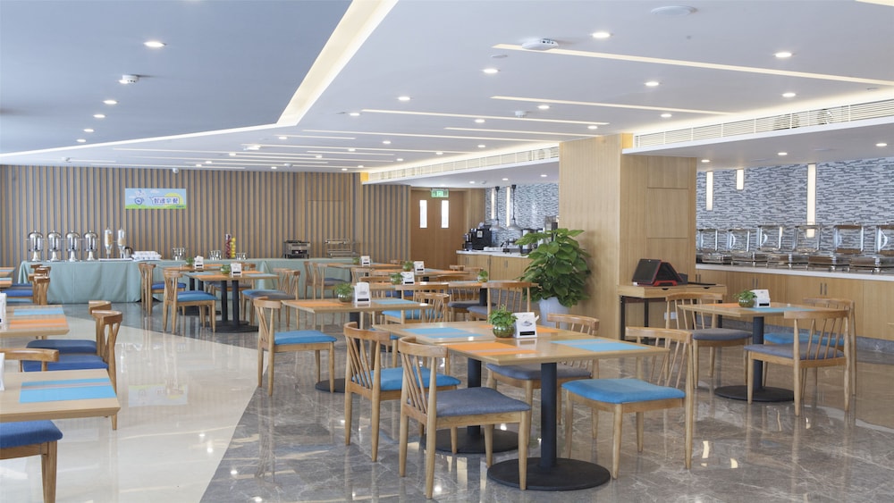 holiday inn express chengdu airport zone by ihg