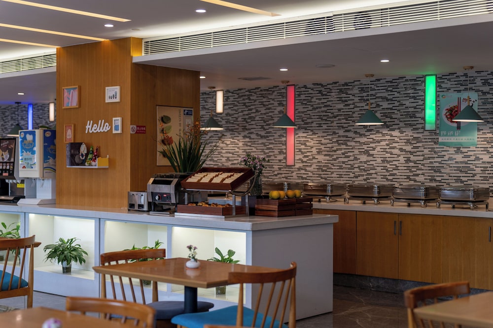 holiday inn express chengdu airport zone by ihg