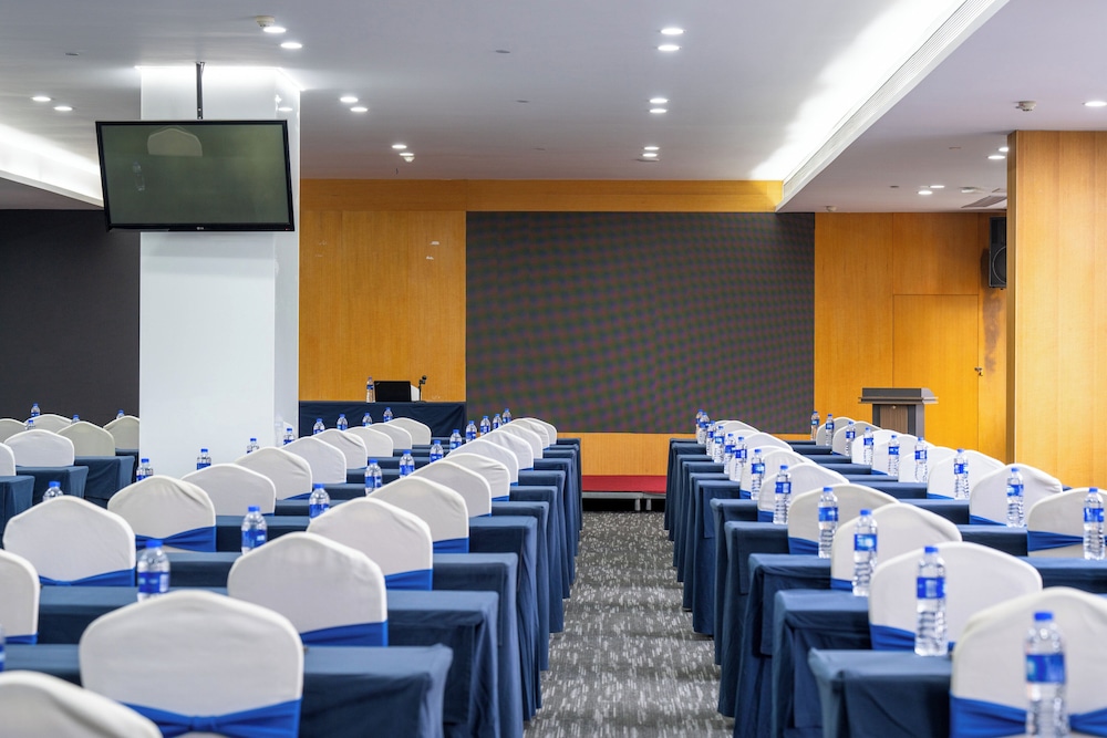holiday inn express chengdu airport zone by ihg