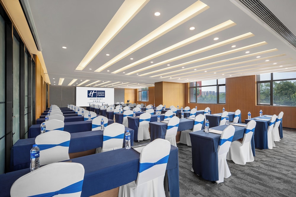 holiday inn express chengdu airport zone by ihg