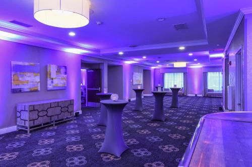 voco the clair cincinnati downtown by ihg